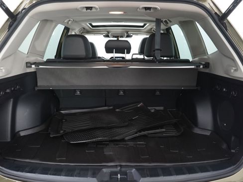 Used 2022 Subaru Forester Limited AWD/4WD image 9