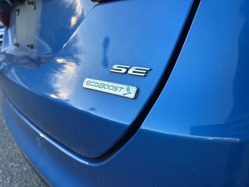 Used 2017 Ford Fusion SE w/ Equipment Group 201A image 24