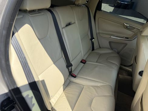Used 2012 Volvo XC60 3.2 FWD image 8
