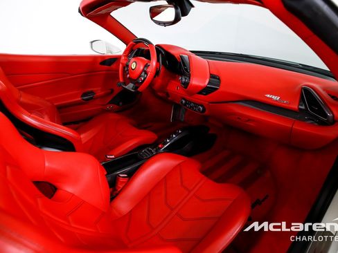 Used 2018 Ferrari 488 Spider RWD image 20