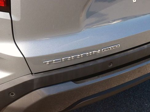 Used 2025 GMC Terrain Elevation AWD/4WD image 9