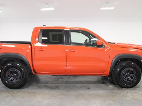 Used 2025 Nissan Frontier PRO-4X w/ Interior Protection Package AWD/4WD image 10