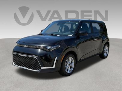 Used 2025 Kia Soul LX