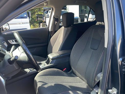 Used 2017 Chevrolet Equinox LT w/ Convenience Package AWD/4WD image 9