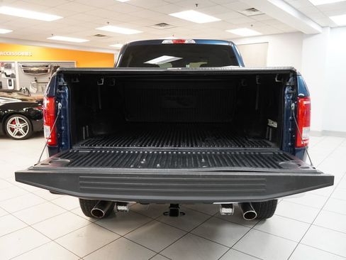 Used 2017 Ford F150 XLT AWD/4WD image 8