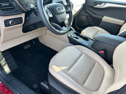 Used 2020 Ford Escape SEL image 11