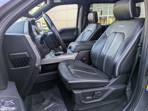 Used 2019 Ford F150 Platinum w/ Equipment Group 701A Luxury image 27