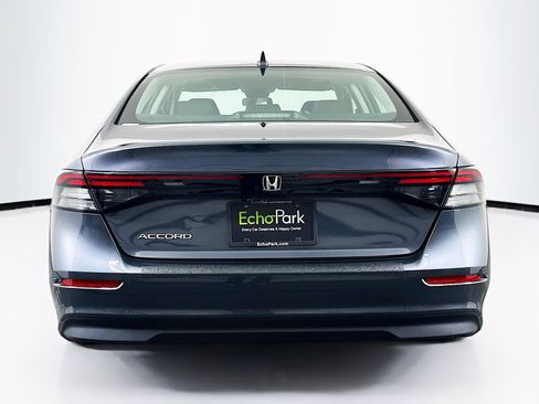Used 2023 Honda Accord EX image 7