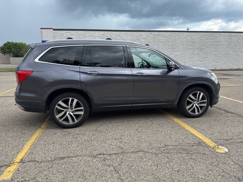 Used 2018 Honda Pilot Touring image 20