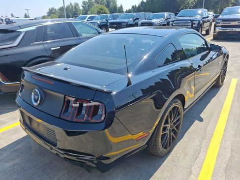 Used 2014 Ford Mustang GT RWD image 5