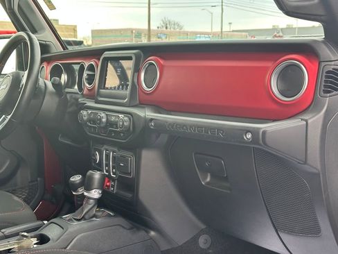 Used 2021 Jeep Wrangler Rubicon image 13