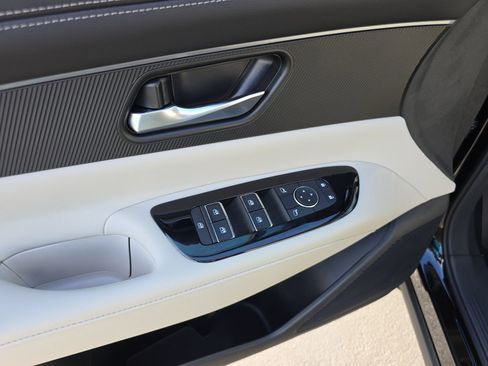 New 2025 Nissan Murano SV image 15