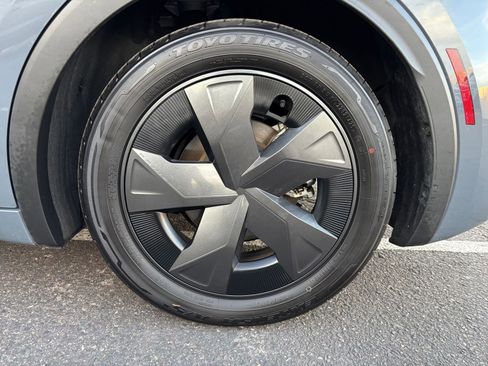 Used 2025 Toyota Prius LE image 28