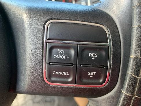 Used 2015 Jeep Wrangler Sahara w/ Connectivity Group AWD/4WD image 27
