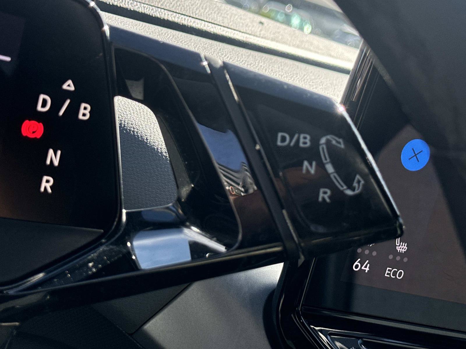 Certified 2023 Volkswagen ID.4 Pro RWD image 17