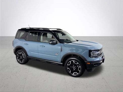 Used 2021 Ford Bronco Sport Outer Banks image 4