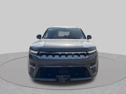 New 2026 Jeep Grand Wagoneer L 4WD w/ Premium Group I image 4