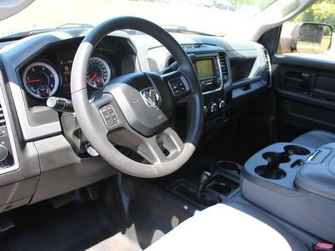 Used 2018 RAM 3500 Tradesman w/ Chrome Appearance Group AWD/4WD image 19