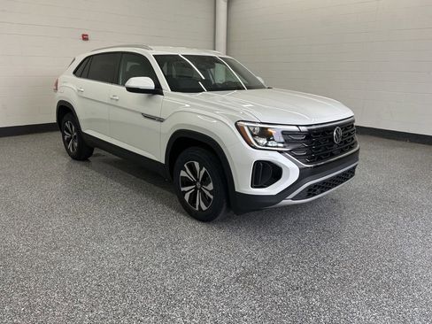 New 2026 Volkswagen Atlas Cross Sport SE AWD/4WD image 8