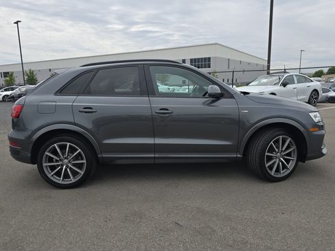 Used 2018 Audi Q3 2.0T Premium Plus w/ Premium Plus Package AWD/4WD image 8