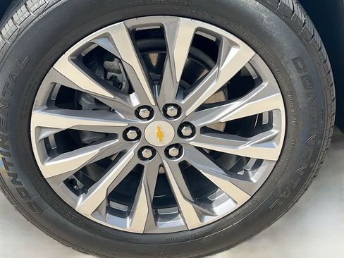 Used 2023 Chevrolet Traverse Premier w/ LPO, Floor Liner Package AWD/4WD image 34
