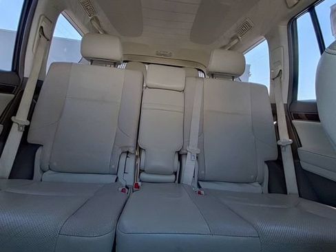 Used 2014 Lexus GX 460 w/ Premium Package AWD/4WD image 30