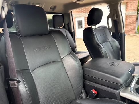 Used 2016 RAM 1500 Laramie w/ Convenience Group AWD/4WD image 14