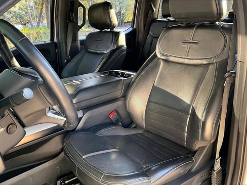 Used 2022 Ford F150 Platinum w/ Equipment Group 701A High image 18