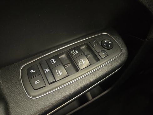 Used 2023 Dodge Charger SXT image 24