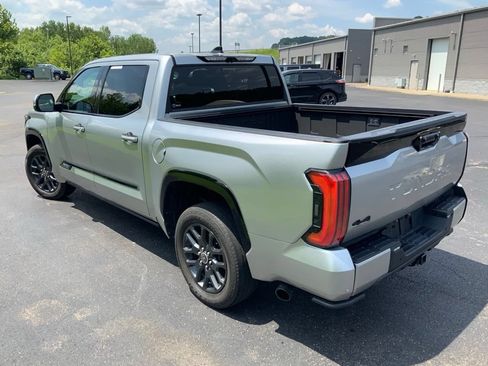 Used 2023 Toyota Tundra Platinum AWD/4WD image 11