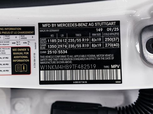 Certified 2026 Mercedes-Benz GLC 300 4MATIC image 38