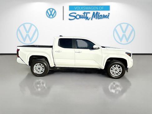 Used 2024 Toyota Tacoma SR5 image 8