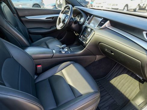 Used 2020 INFINITI QX50 Essential w/ Edition 30 Package image 32