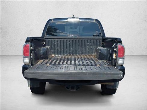 Used 2020 Toyota Tacoma TRD Sport RWD image 5