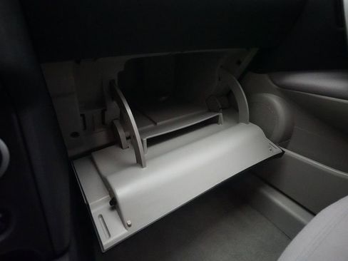 Used 2012 Nissan Rogue SV image 31