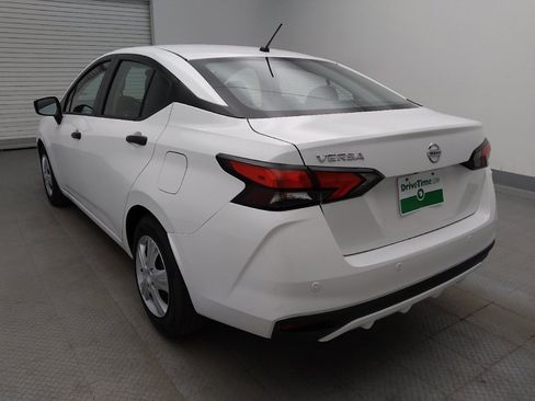 Used 2022 Nissan Versa S FWD image 5
