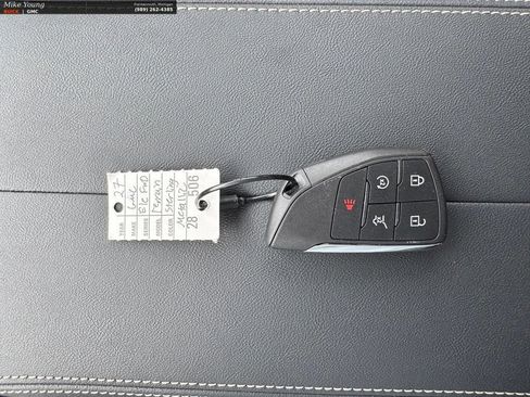 New 2027 GMC Terrain Elevation w/ Elevation Premium Package FWD image 18