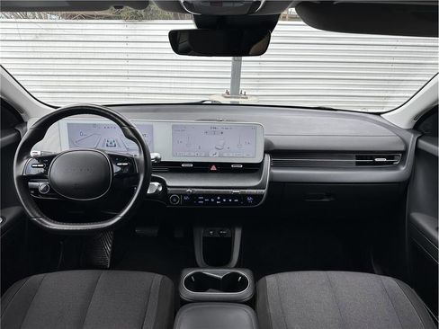 Used 2024 Hyundai Ioniq 5 SEL image 17