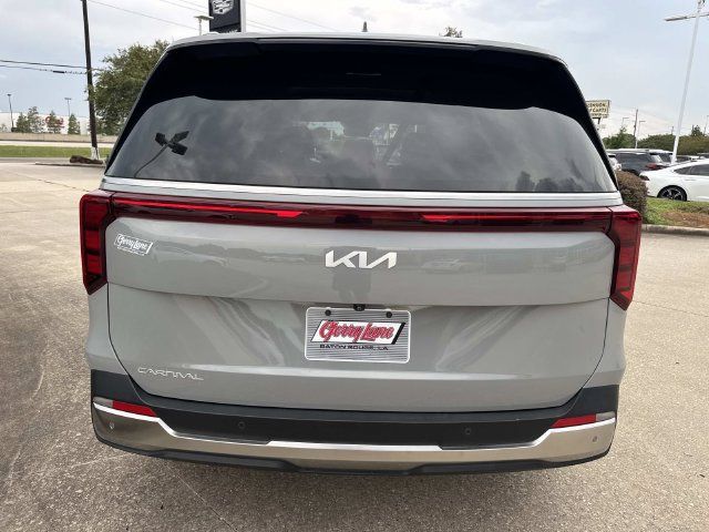 Used 2025 Kia Carnival SX FWD image 6
