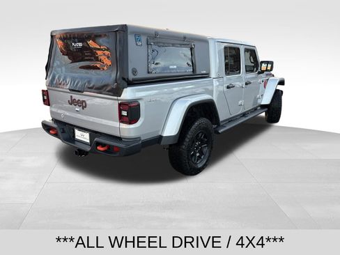 Used 2023 Jeep Gladiator Mojave w/ Cold Weather Group image 5