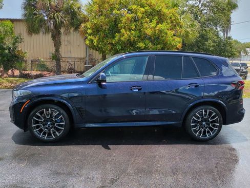 Used 2026 BMW X5 xDrive50e w/ M Sport Package AWD/4WD image 7
