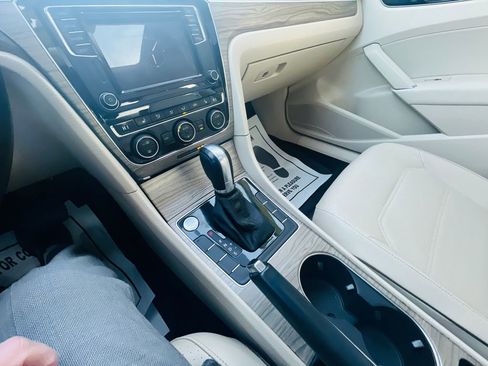 Used 2017 Volkswagen Passat 1.8T SE image 22