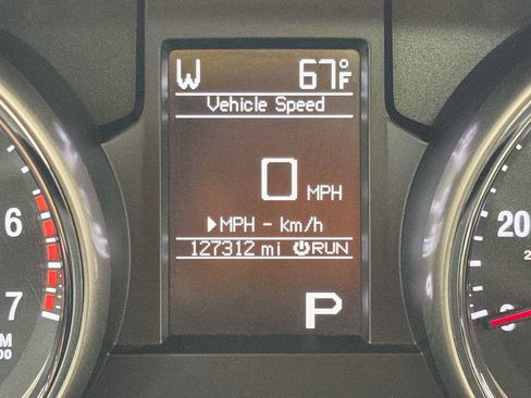 Used 2013 Jeep Grand Cherokee Overland w/ Advance Technology Group AWD/4WD image 17