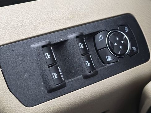 Used 2019 Ford F150 Lariat w/ Equipment Group 502A Luxury image 15