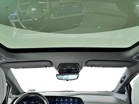 Certified 2025 Cadillac Optiq Luxury 1 AWD/4WD image 16
