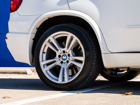 Used 2012 BMW X5 M image 48