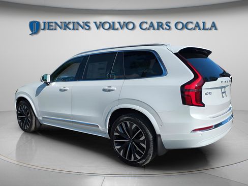 New 2026 Volvo XC90 B6 Plus w/ Protection Package Premier image 6