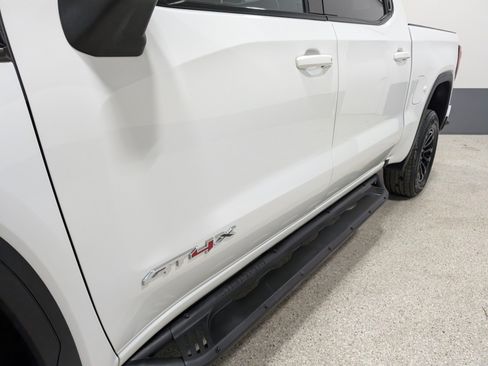 Used 2023 GMC Sierra 1500 AT4X AWD/4WD image 9