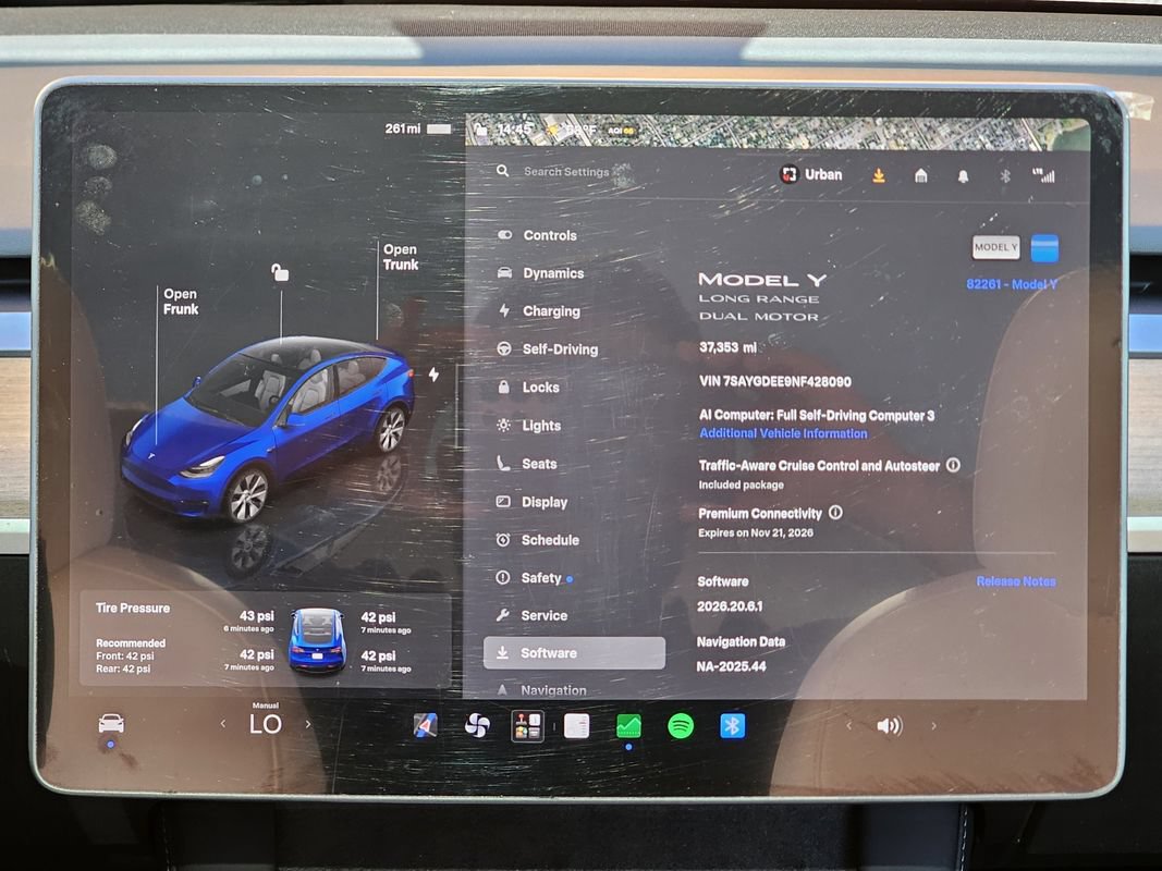 Used 2022 Tesla Model Y Long Range AWD/4WD image 27