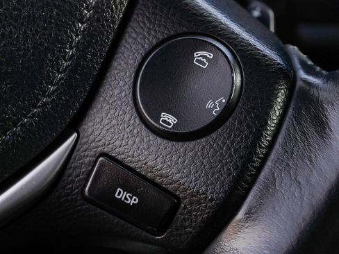 Used 2014 Toyota Corolla S image 33